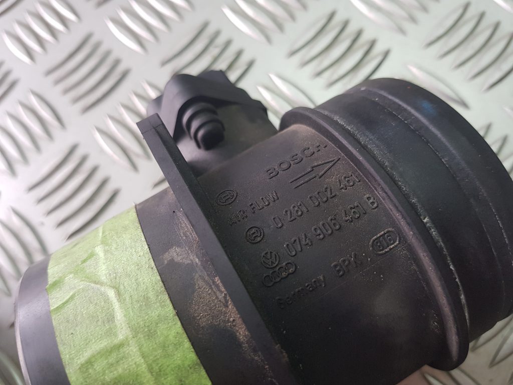 Gaisa plūsmas mērītājs priekš AUDI A4 2005 2 Gaisa plūsmas mērītājs priekš AUDI A4 2005