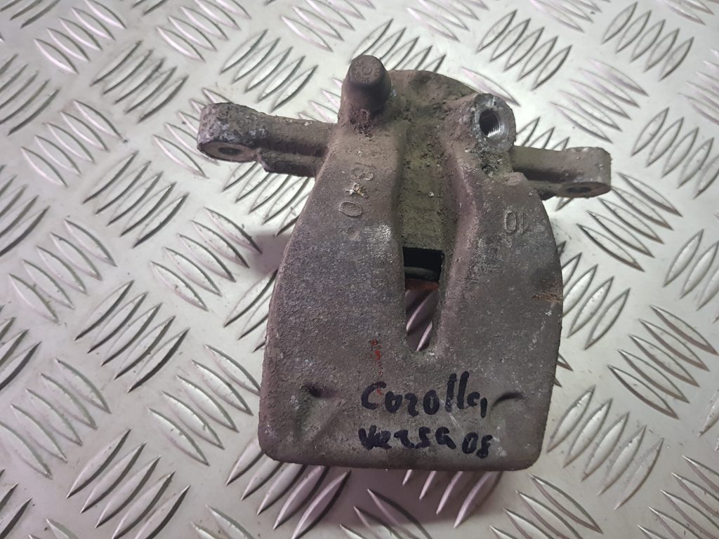 Aizmugurējais labais suports priekš TOYOTA COROLLA VERSO 2008 1 Aizmugurējais labais suports priekš TOYOTA COROLLA VERSO 2008