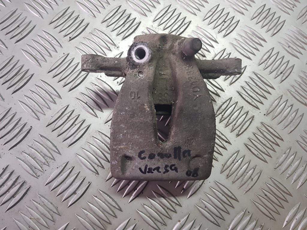 Aizmugurējais labais suports priekš TOYOTA COROLLA VERSO 2008 3 Aizmugurējais labais suports priekš TOYOTA COROLLA VERSO 2008