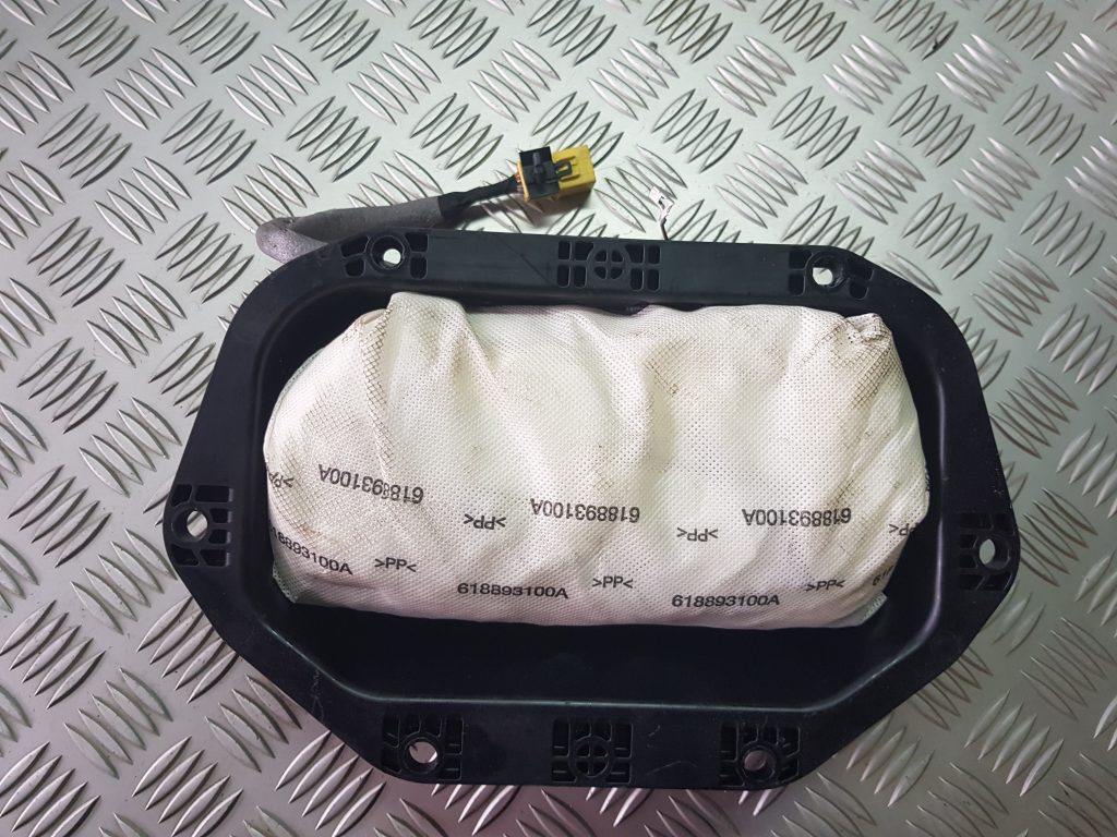 Mērinstrumentu paneļa drošības spilvens priekš OPEL INSIGNIA SPORTS TOURER 2010