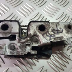 Pārsega slēdzene priekš VW PASSAT B6 2006 ANGL. UNIVERSAL