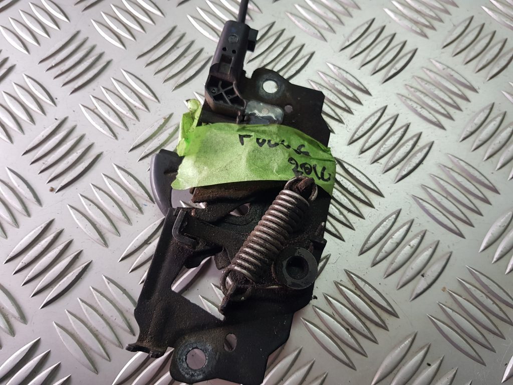 Pārsega slēdzene priekš FORD FOCUS 2016 2 Pārsega slēdzene priekš FORD FOCUS 2016