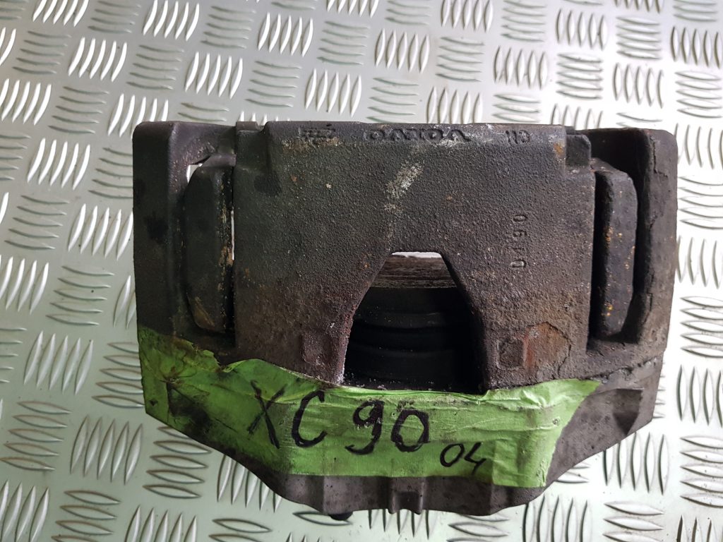 Priekšējais kreisais suports priekš VOLVO XC90 2004 1 Priekšējais kreisais suports priekš VOLVO XC90 2004