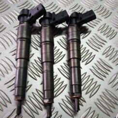 Degvielas smidzinātājs priekš TOYOTA AVENSIS 2004