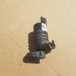 Mazgātāja šķidruma sūknis priekš VW POLO 2005