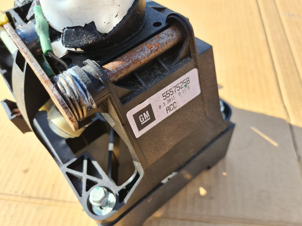 Ātrumu pārslēgšanas slēdzis priekš OPEL ASTRA J 2011 3 Ātrumu pārslēgšanas slēdzis priekš OPEL ASTRA J 2011