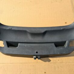 Bagāžnieka vāka liela apdare priekš OPEL ASTRA J 2011