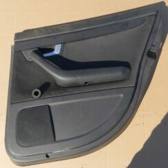 Aizmugurējo labo durvju apdare priekš AUDI A4 2001
