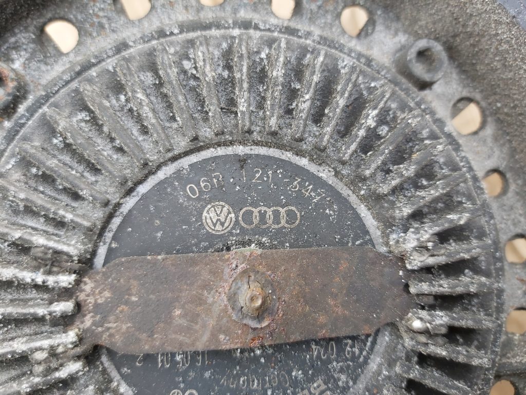 Dzesēšanas radiatora ventilators priekš AUDI A4 2003 2 Dzesēšanas radiatora ventilators priekš AUDI A4 2003