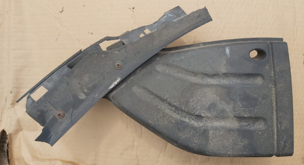 Gaisa vads priekš AUDI A4 2003 1 Gaisa vads priekš AUDI A4 2003