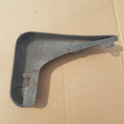 Priekšējais dubļusargs priekš FORD FOCUS 2006