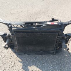 Radiatoru komplekts priekš AUDI A4 2004