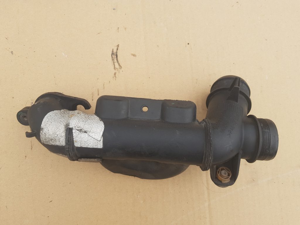 Gaisa filtra rezonators priekš PEUGEOT 407 2004 1 Gaisa filtra rezonators priekš PEUGEOT 407 2004