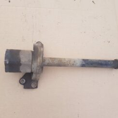 Pusass priekšējā kreisā priekš NISSAN X-TRAIL 2007