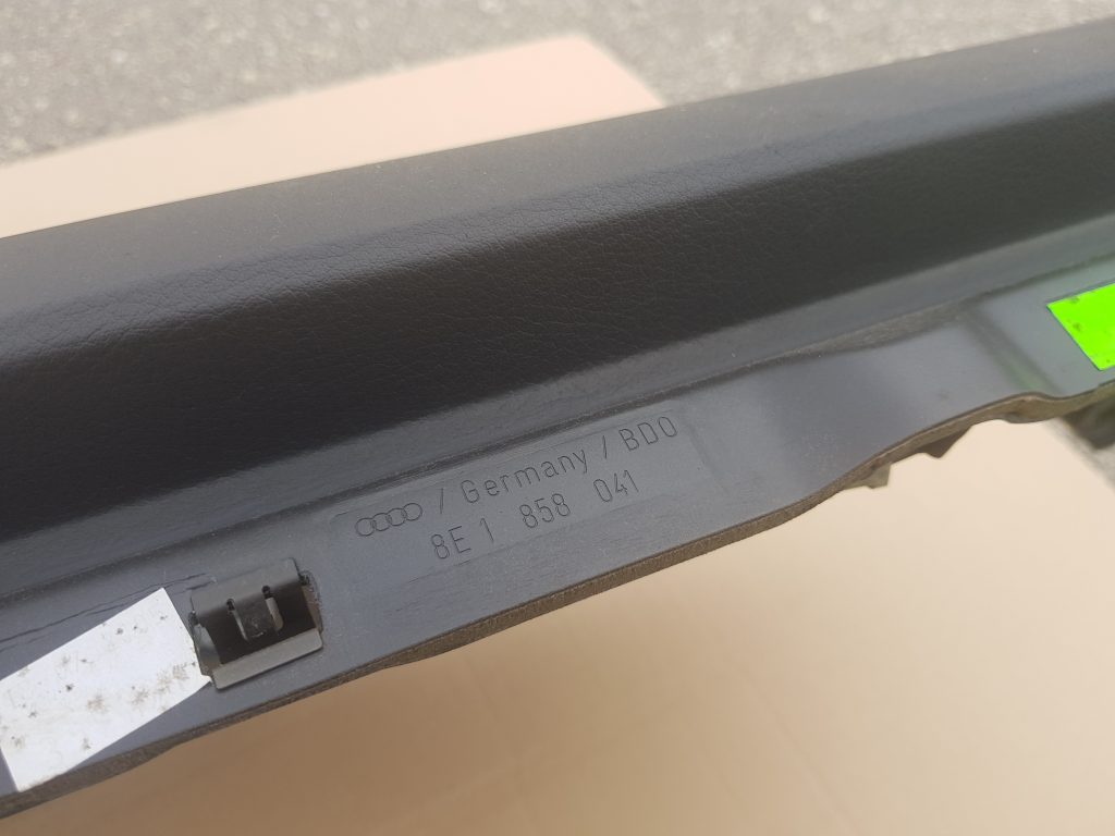 Mērinstrumentu panelis priekš AUDI A4 2005 2 Mērinstrumentu panelis priekš AUDI A4 2005