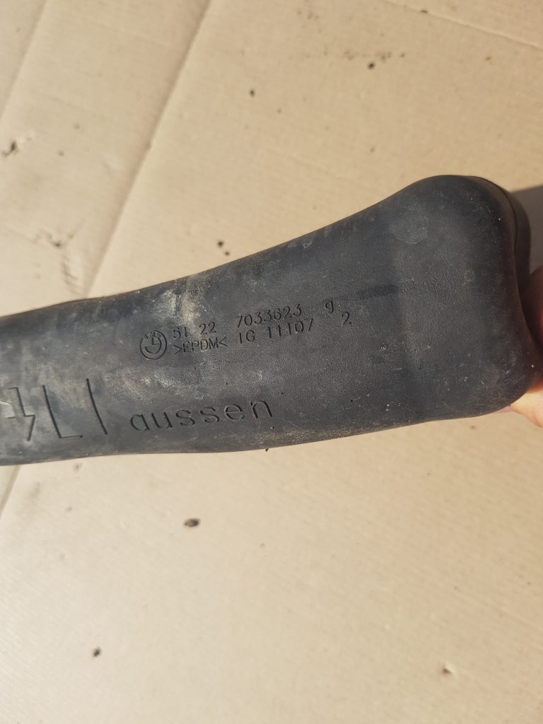 Durvju pietura priekš BMW 530D E61 2006 TOURING TITANSILVER 2 Durvju pietura priekš BMW 530D E61 2006 TOURING TITANSILVER