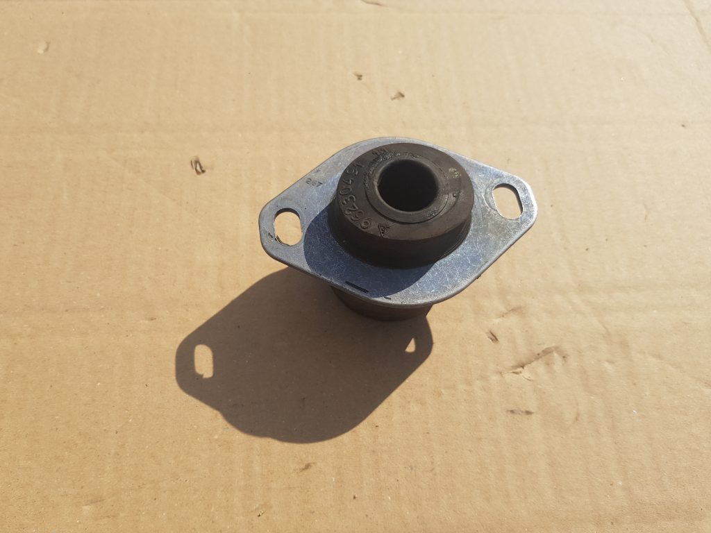 Dzinēja spilvens priekš CITROEN C4 2018 1 Dzinēja spilvens priekš CITROEN C4 2018