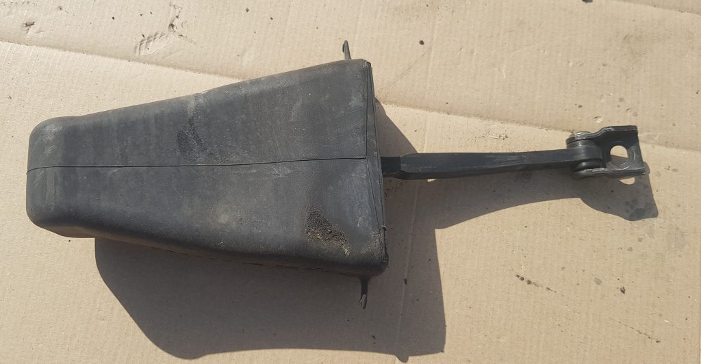 Durvju pietura priekš BMW 530D E61 2006 TOURING TITANSILVER 1 Durvju pietura priekš BMW 530D E61 2006 TOURING TITANSILVER