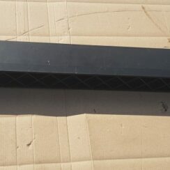 Bagāžnieka nodalījuma plastmasa priekš BMW 530D E61 2006 TOURING TITANSILVER