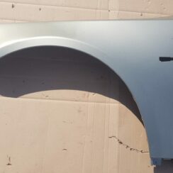 Priekšējais kreisais spārns priekš BMW 530D E61 2006 TOURING TITANSILVER