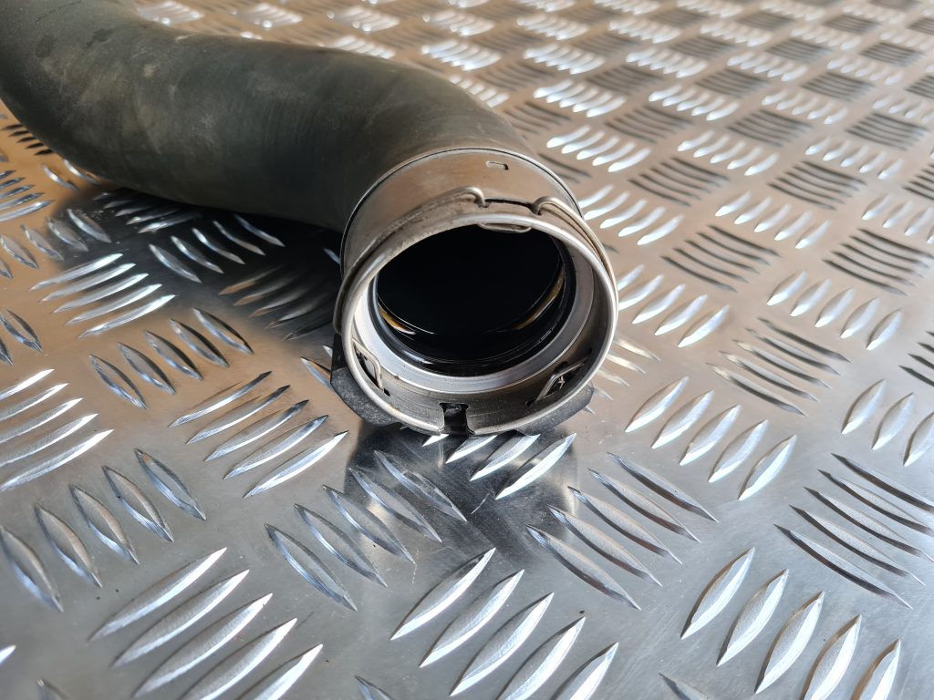 Interkulera caurule priekš DACIA LODGY 2014 4 Interkulera caurule priekš DACIA LODGY 2014