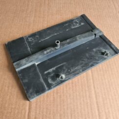 Akumulatora pamatnes kronšteins priekš DACIA LODGY 2014