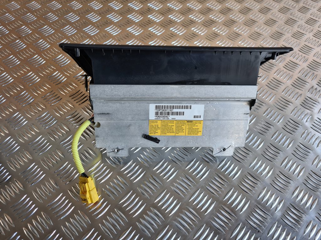 Mērinstrumentu paneļa drošības spilvens priekš CHRYSLER SEBRING 2006 1 Mērinstrumentu paneļa drošības spilvens priekš CHRYSLER SEBRING 2006