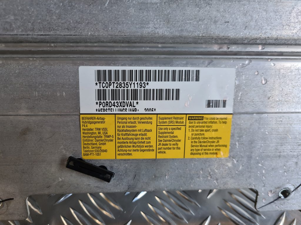 Mērinstrumentu paneļa drošības spilvens priekš CHRYSLER SEBRING 2006 2 Mērinstrumentu paneļa drošības spilvens priekš CHRYSLER SEBRING 2006