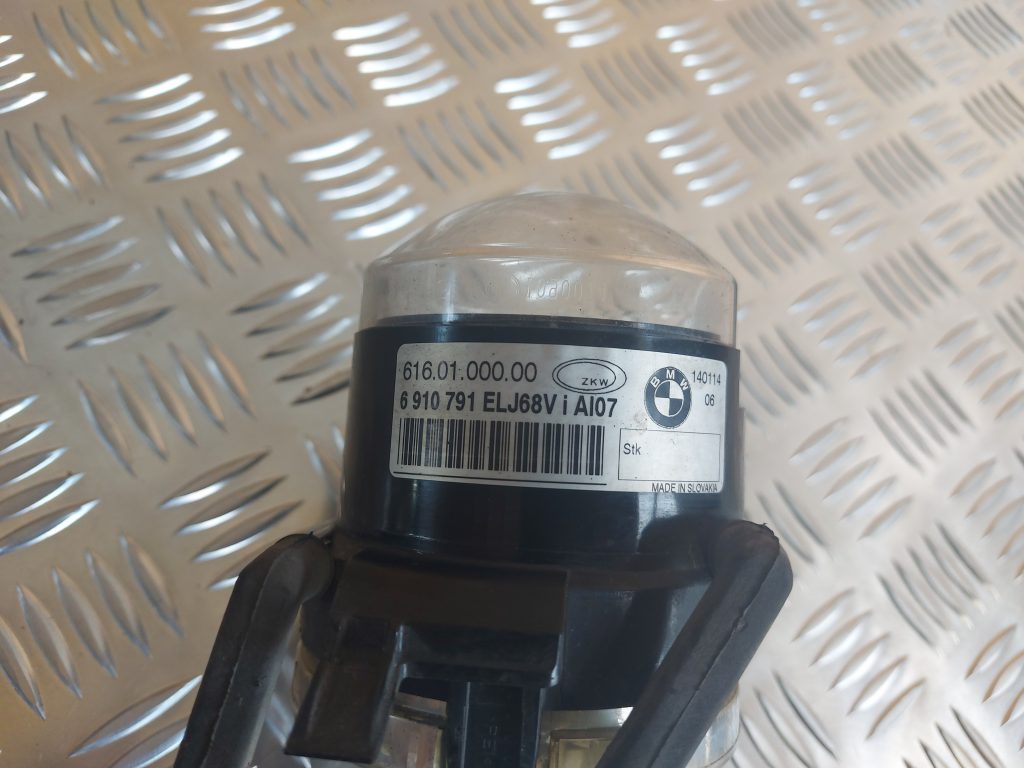 Miglas lukturis priekšā pa kreisi priekš BMW 525 E60 2006 OLIVE 3 Miglas lukturis priekšā pa kreisi priekš BMW 525 E60 2006 OLIVE