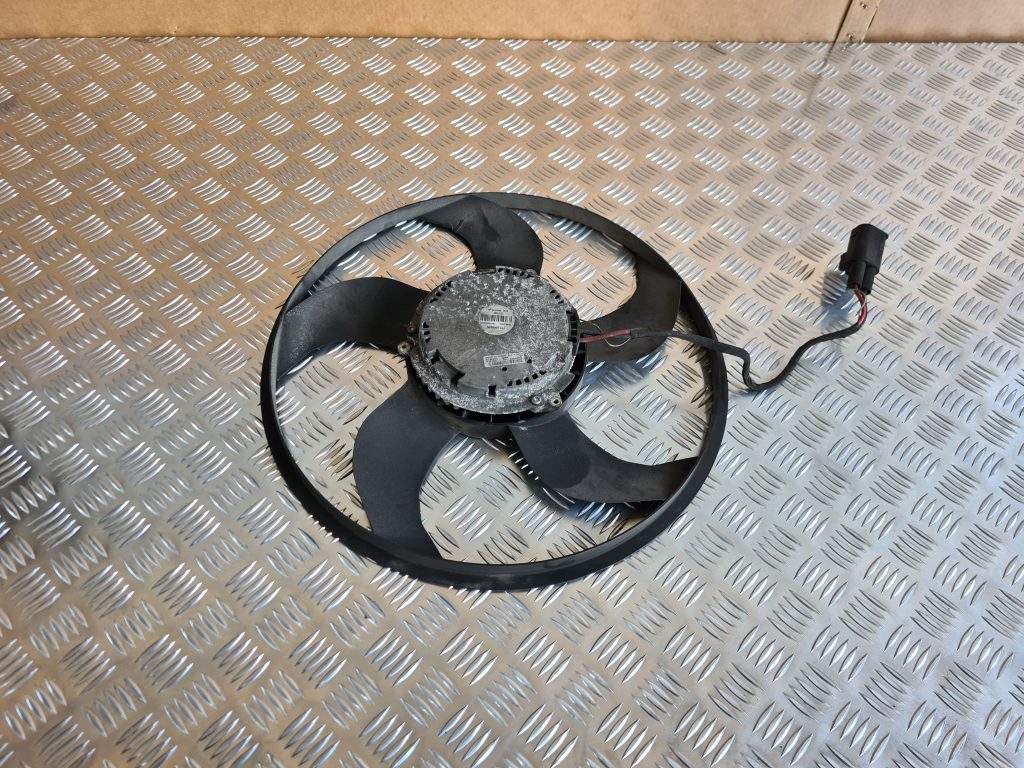 Dzesēšanas radiatora ventilators priekš BMW 525 E60 2006 OLIVE 4 Dzesēšanas radiatora ventilators priekš BMW 525 E60 2006 OLIVE