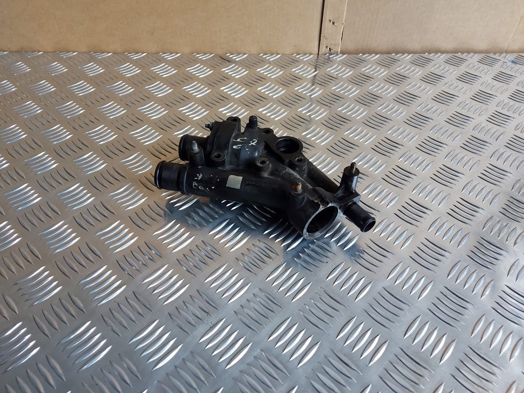 Termostata korpuss priekš PEUGEOT 407 2006 1 Termostata korpuss priekš PEUGEOT 407 2006