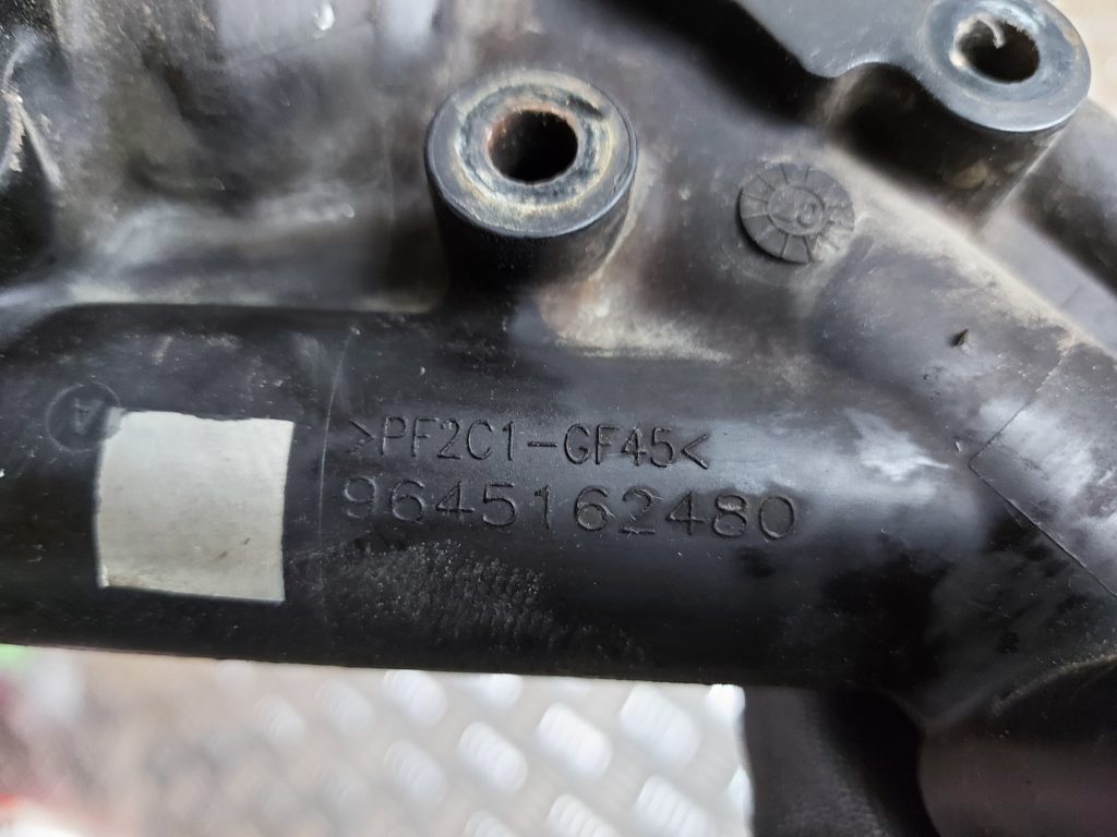 Termostata korpuss priekš PEUGEOT 407 2006 2 Termostata korpuss priekš PEUGEOT 407 2006