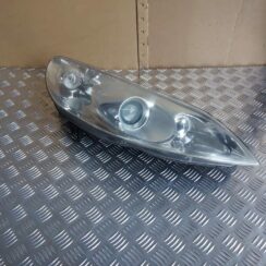 Priekšējais labais lukturis priekš PEUGEOT 407 2006