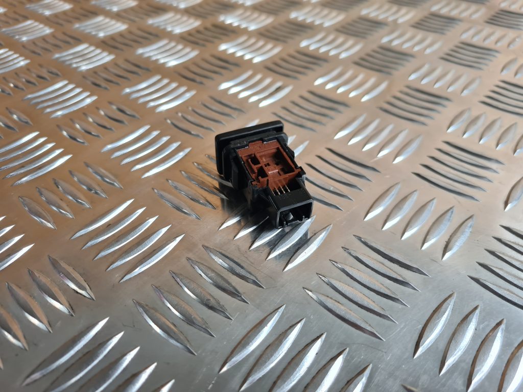 Kruīza kontroles rokturis/poga priekš TOYOTA AVENSIS 2012