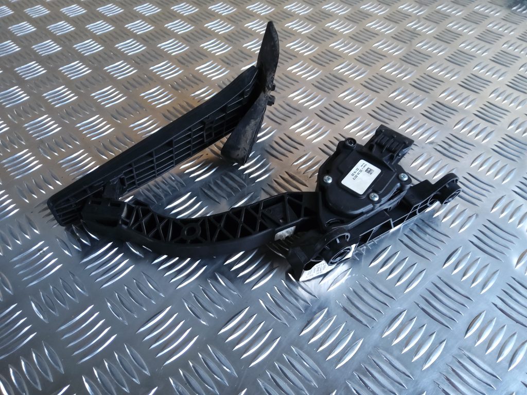 Gāzes pedālis priekš KIA CEED 2013 1 Gāzes pedālis priekš KIA CEED 2013