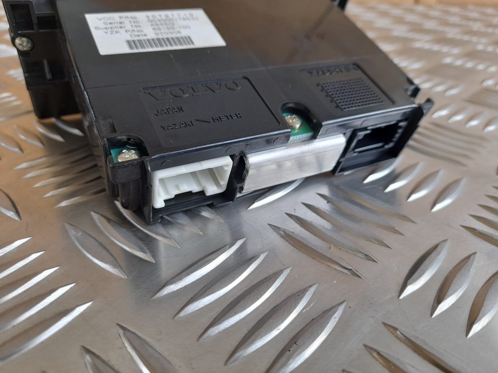 Displejs priekš VOLVO S40 2007 3 Displejs priekš VOLVO S40 2007