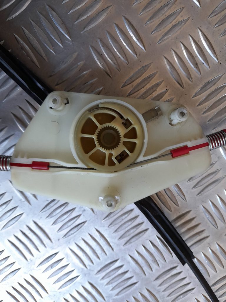 Stikla pacelšanas mehānisms priekšējais kreisais priekš CITROEN PICASSO 2007 3 Stikla pacelšanas mehānisms priekšējais kreisais priekš CITROEN PICASSO 2007