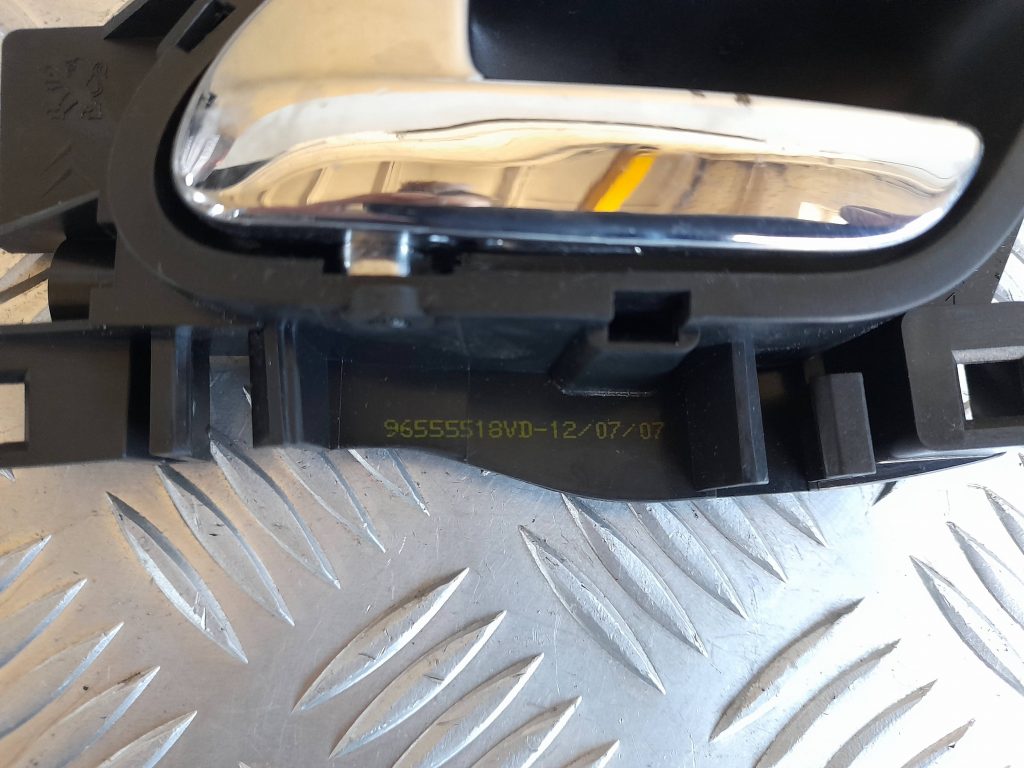 Salona durvju rokturis, aizmugures kreisais priekš CITROEN PICASSO 2007 3 Salona durvju rokturis, aizmugures kreisais priekš CITROEN PICASSO 2007