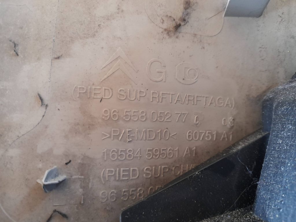 Vidējas salona statnes apdare priekš CITROEN PICASSO 2007