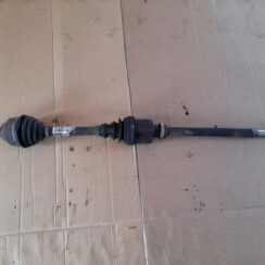 Pusass priekšēja labā priekš CITROEN PICASSO 2007