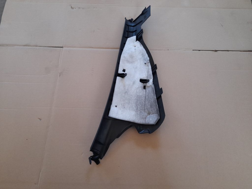 Bagāžnieka nodalījuma sānu apdare priekš MAZDA 6 2008 2 Bagāžnieka nodalījuma sānu apdare priekš MAZDA 6 2008