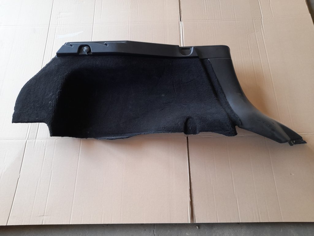 Bagāžnieka nodalījuma sānu apdare priekš RANGE ROVER SPORT 2007 1 Bagāžnieka nodalījuma sānu apdare priekš RANGE ROVER SPORT 2007