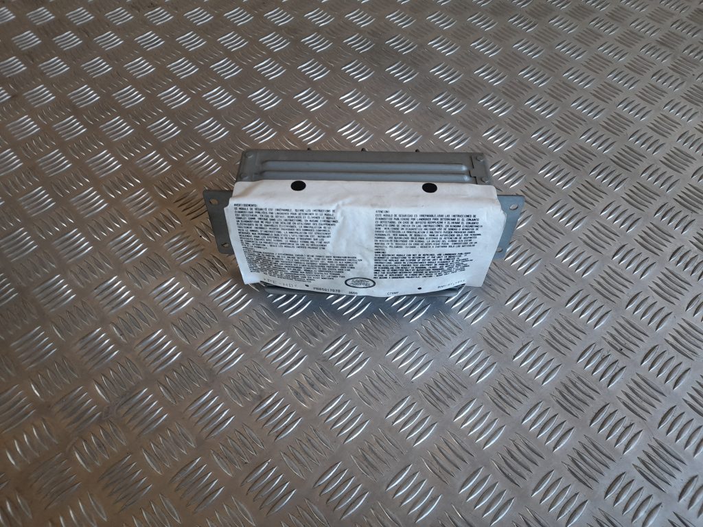 Mērinstrumentu paneļa drošības spilvens priekš RANGE ROVER SPORT 2007 1 Mērinstrumentu paneļa drošības spilvens priekš RANGE ROVER SPORT 2007