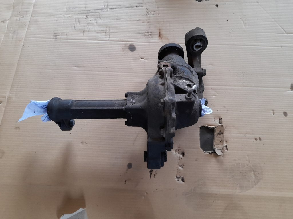 Priekšējais reduktors priekš RANGE ROVER SPORT 2007 1 Priekšējais reduktors priekš RANGE ROVER SPORT 2007