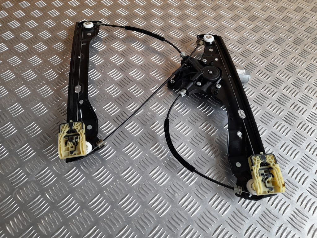 Stikla pacelšanas mehānisms priekšējais labais priekš OPEL ASTRA SPORT 2017 1 Stikla pacelšanas mehānisms priekšējais labais priekš OPEL ASTRA SPORT 2017