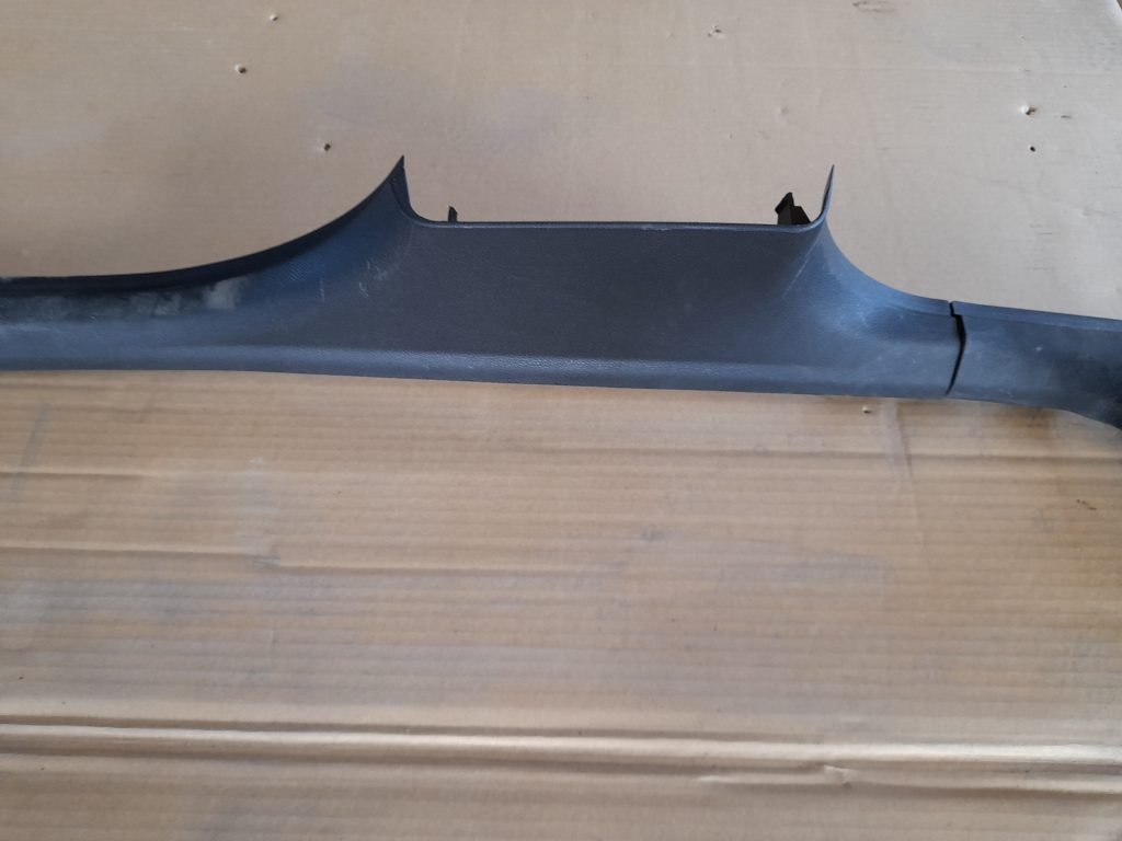 Sliekšņa laba uzlika priekš OPEL ASTRA SPORT 2017 3 Sliekšņa laba uzlika priekš OPEL ASTRA SPORT 2017