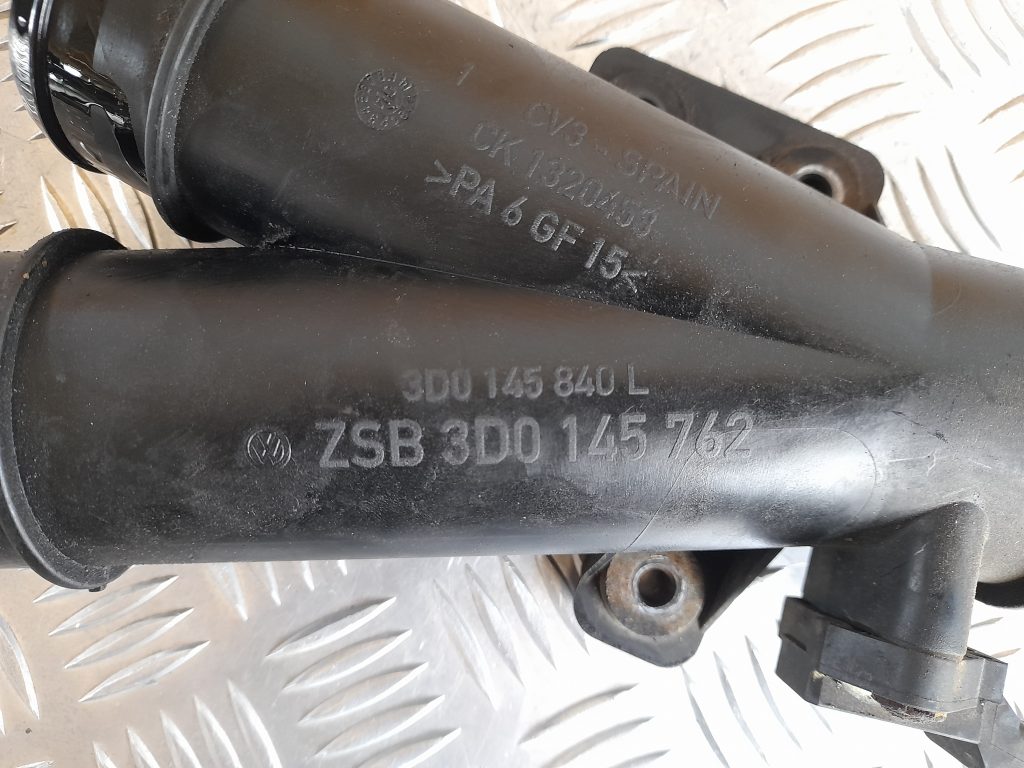 Interkulera caurule priekš VW PHAETON 2005 3 Interkulera caurule priekš VW PHAETON 2005