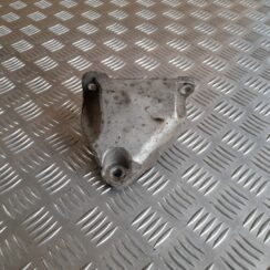 Ātrumkārbas kronšteins priekš VW PHAETON 2005