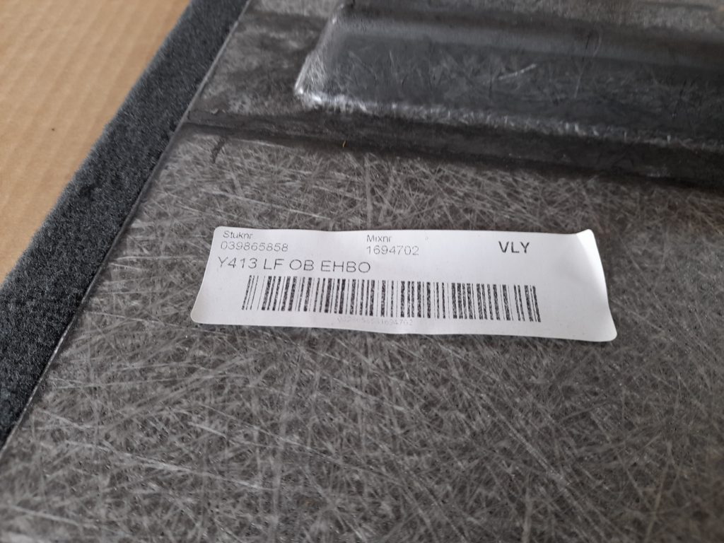 Bagāžnieka grīda priekš VOLVO XC60 2009 3 Bagāžnieka grīda priekš VOLVO XC60 2009