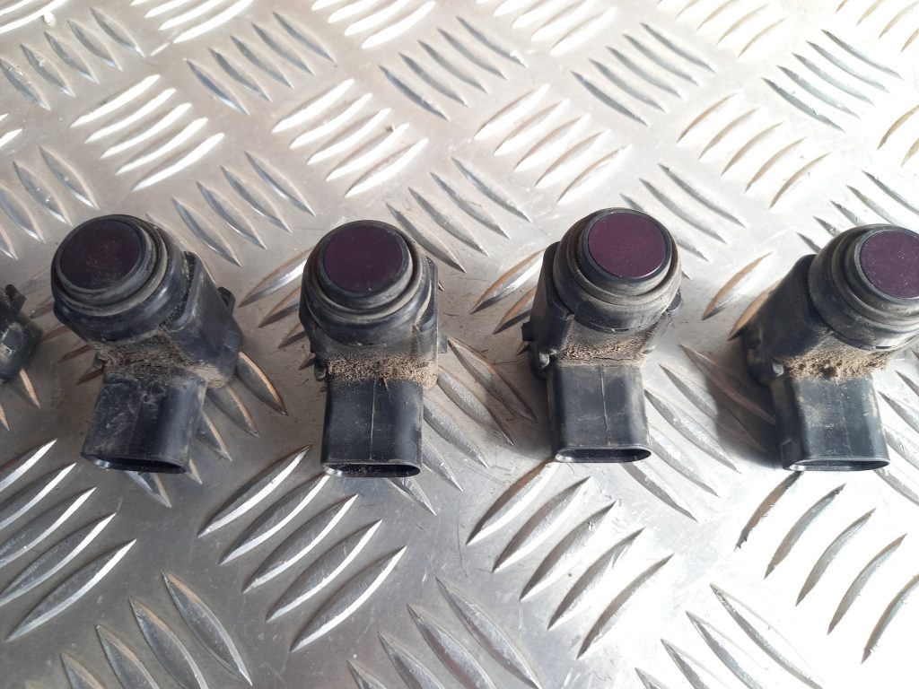 Parkošanās devējs priekš VW TOUAREG 2007 2 Parkošanās devējs priekš VW TOUAREG 2007